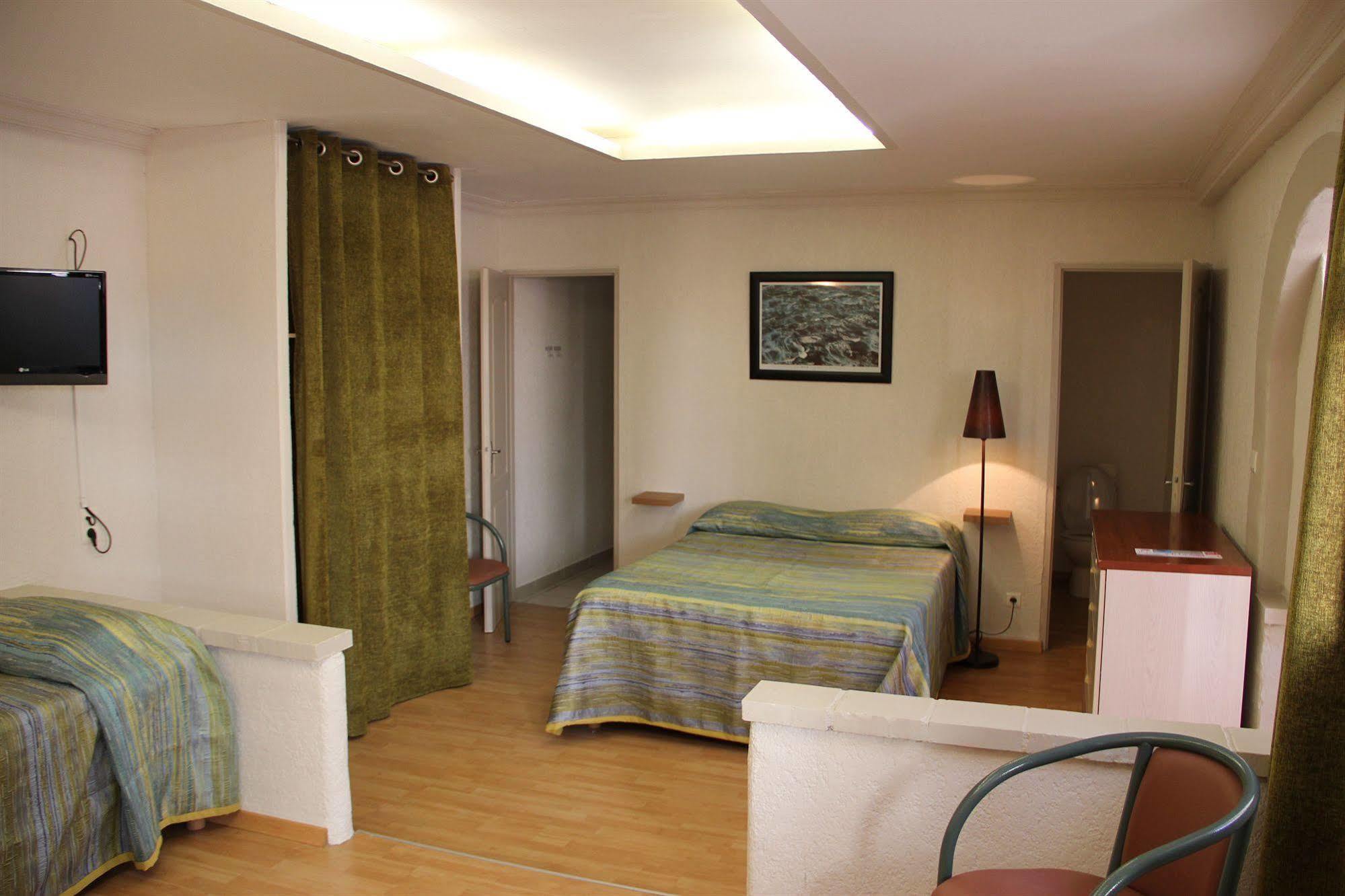 Hotel Saint Georges, Face A La Mer Canet-en-Roussillon Zewnętrze zdjęcie